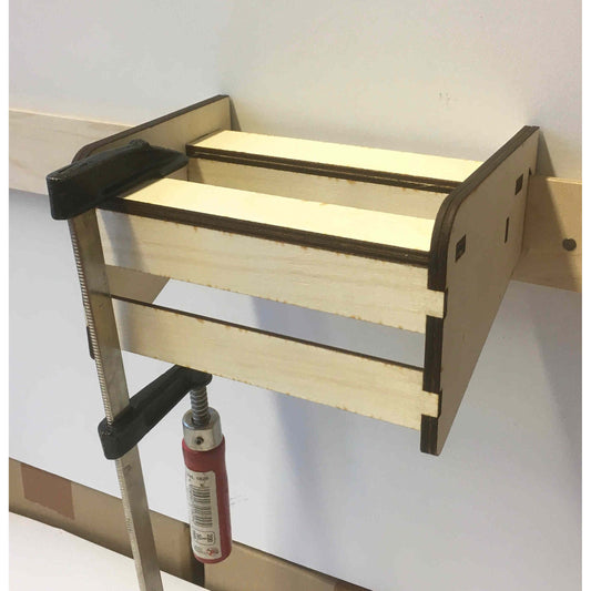 Holzdeko-Lasercut-Gravur französischer Zwingenzwingenhalter aus Holz für Schraubzwingen, dekorativ und funktional